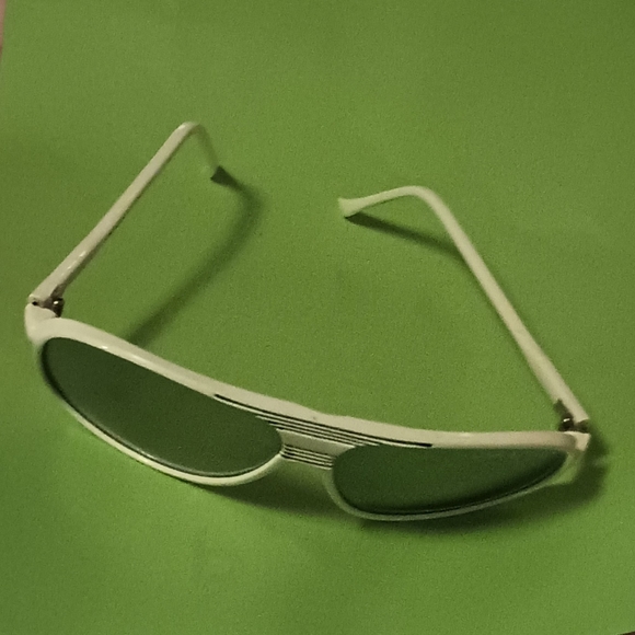 VTG LEISURE TIME SPORT USA COOL GUY MIRRORED LENSE SUNGLASSES IN WHITE - Picture 5 of 9